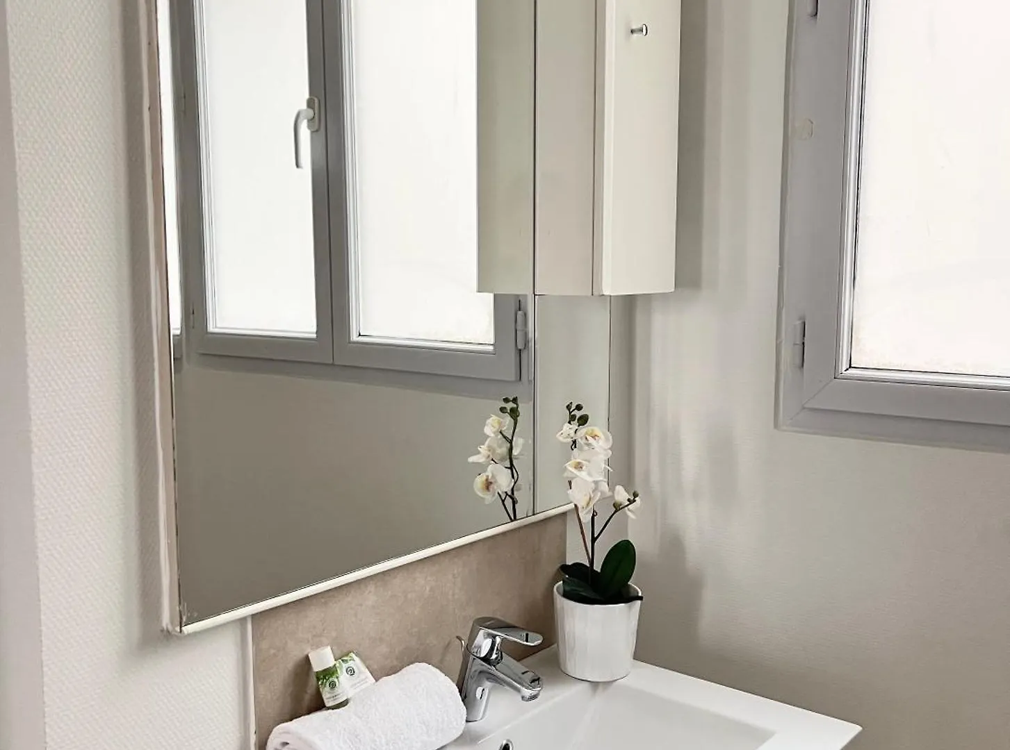 Apartment 831c Friendly Property In